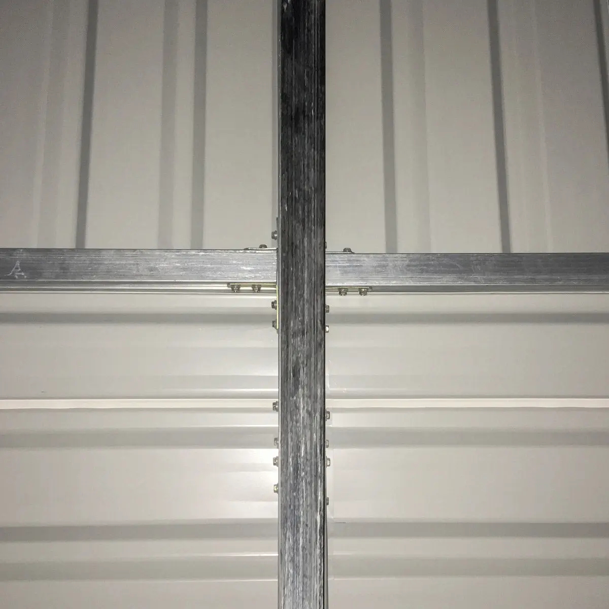 21' x 19' Double Garage Metal Shed with Side Entry Door (Discontinued – Replaced by TMG-MS2020, 2030) - Image 17