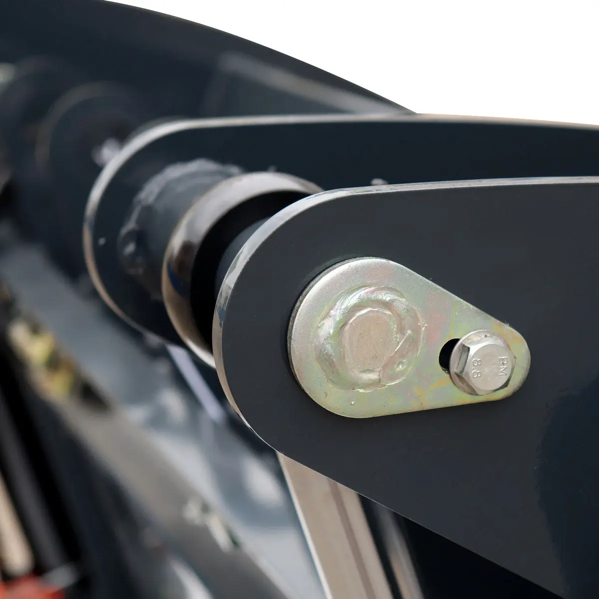 72" Skid Steer Root Rake Grapple Attachment, Universal Mount, 53" Jaw Opening, 9" Tine Spacing, 3000 lb Weight Capacity, TMG-RG72 - Image 11