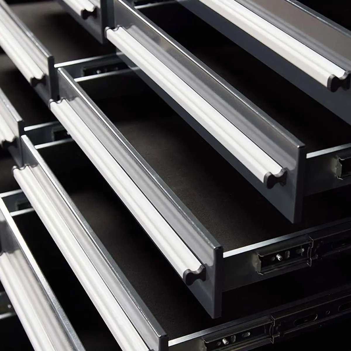 Pro Series 7-Ft 12-Drawer Workbench with Stainless Steel Top, Ball Bearing Double Slides & Casters, TMG-WB712 - Image 8